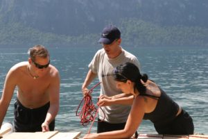 Katamaranflossbau als Teambuilding | Trekking Team AG