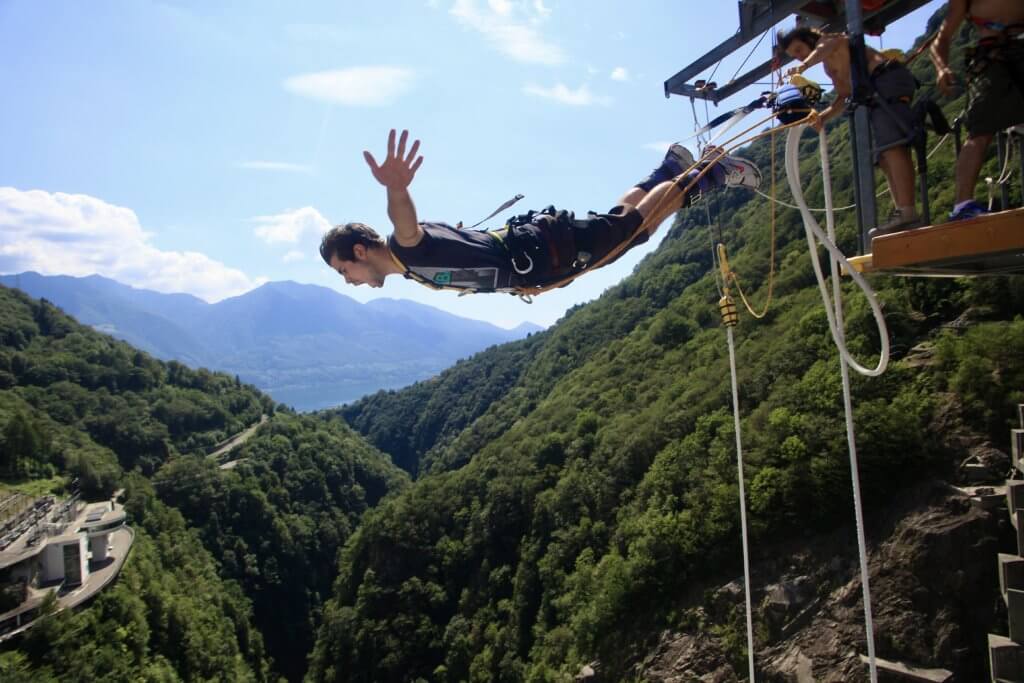 007_Bungy_Jump_47D1